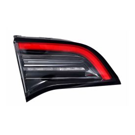 TESLA hátsólámpa 1502088-00-C